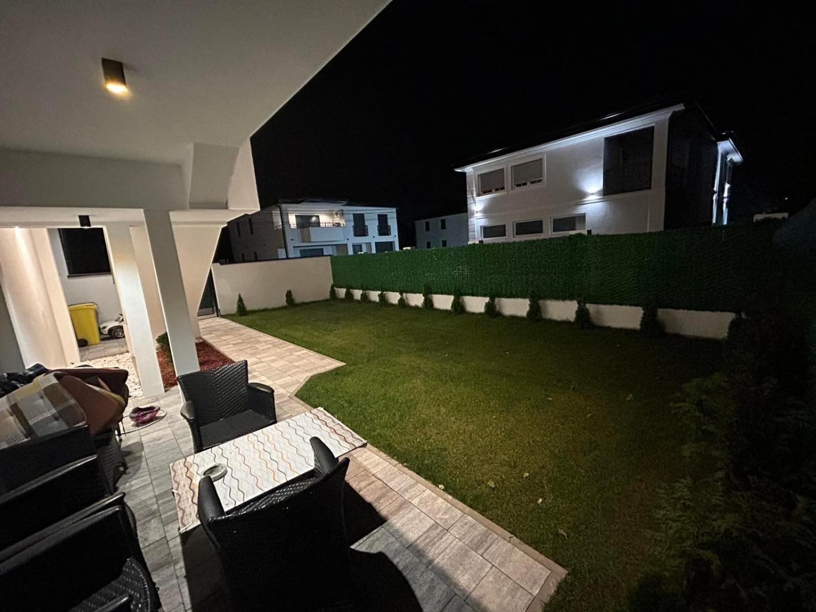 Mesic Apartment *